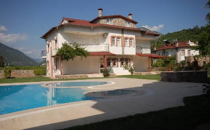 Riverside Triplex Villa